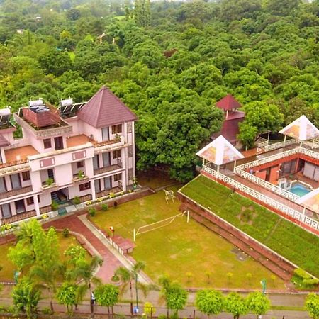 Pyramid Home Divine - A Wellness Resort เดห์ราดุน ภายนอก รูปภาพ